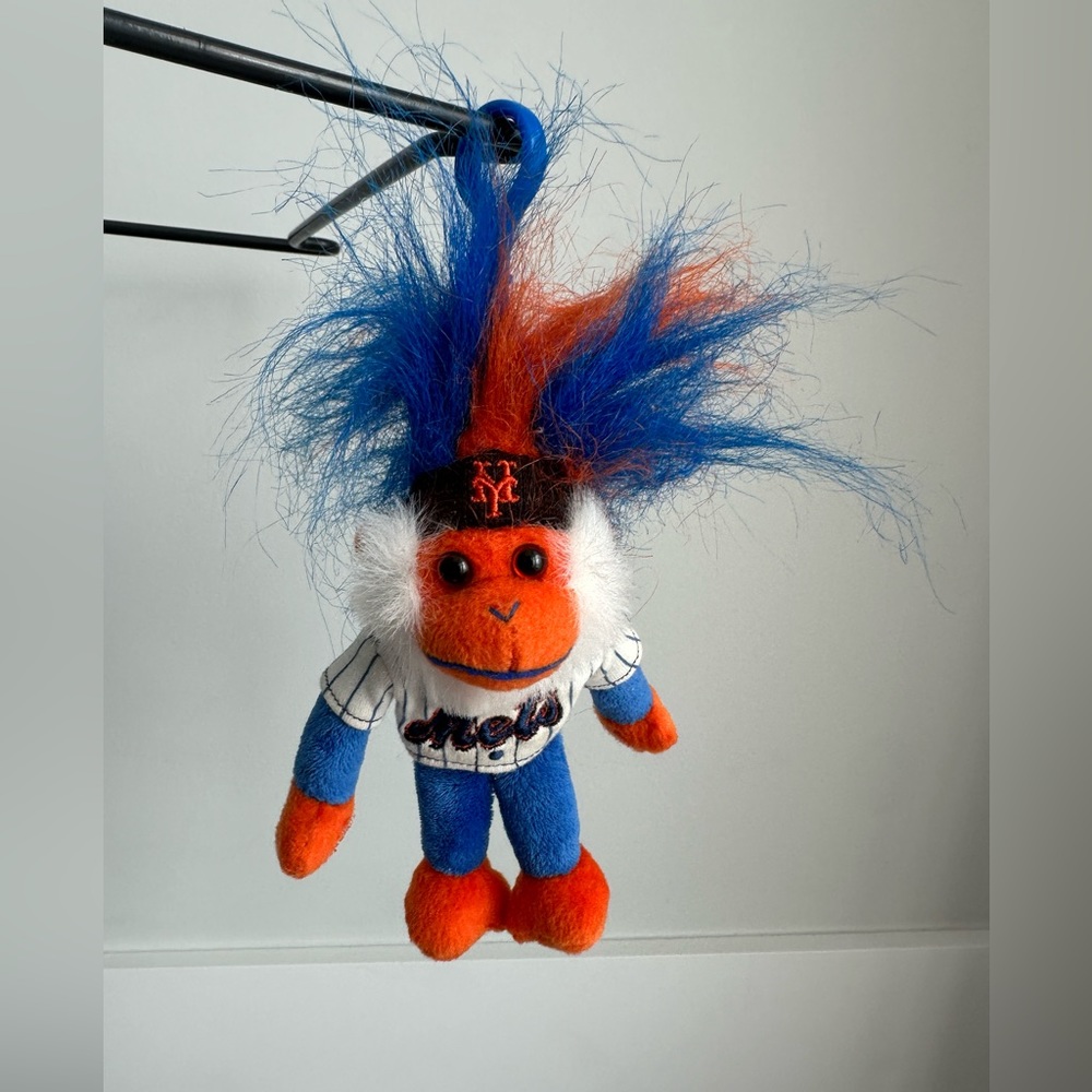 Vintage New York Mets Official MLB Plush Monkey Clip On with Velcro Hands